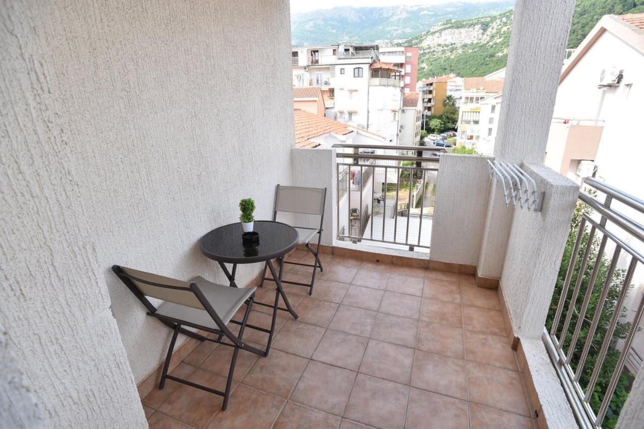 Hotel Suzana Budva Exterior photo